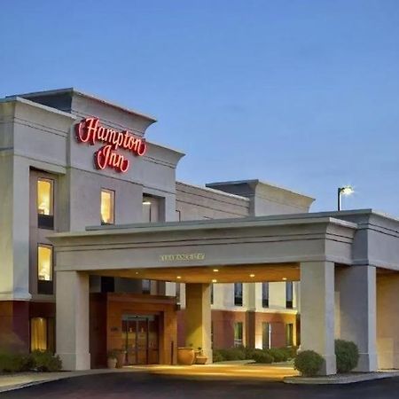 Hampton Inn Batavia Exterior photo
